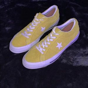Converse One Star Yellow Suede